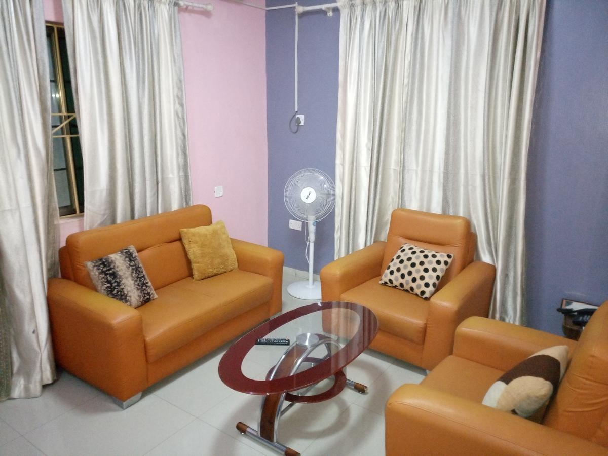 Glorious Hotel & Suites Ikotun エクステリア 写真